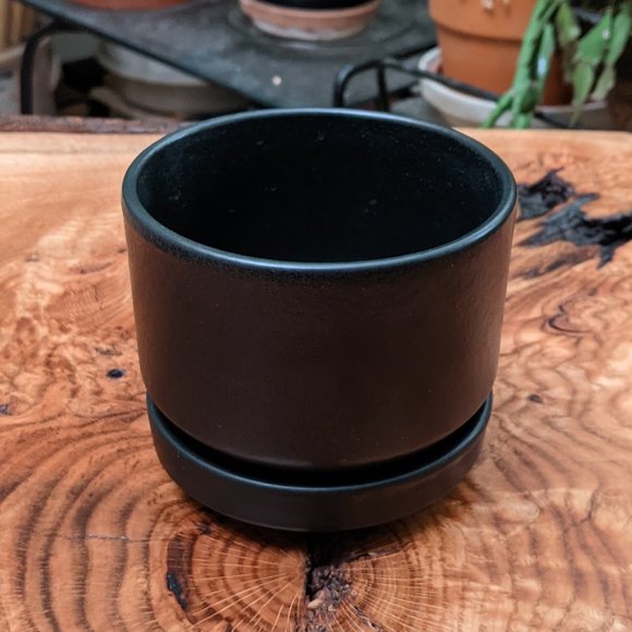Arabia/Lauffer Other - 1960s Arabia Planter w Saucer Matte Black